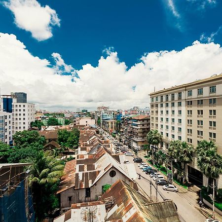 Hotel G Yangon Esterno foto