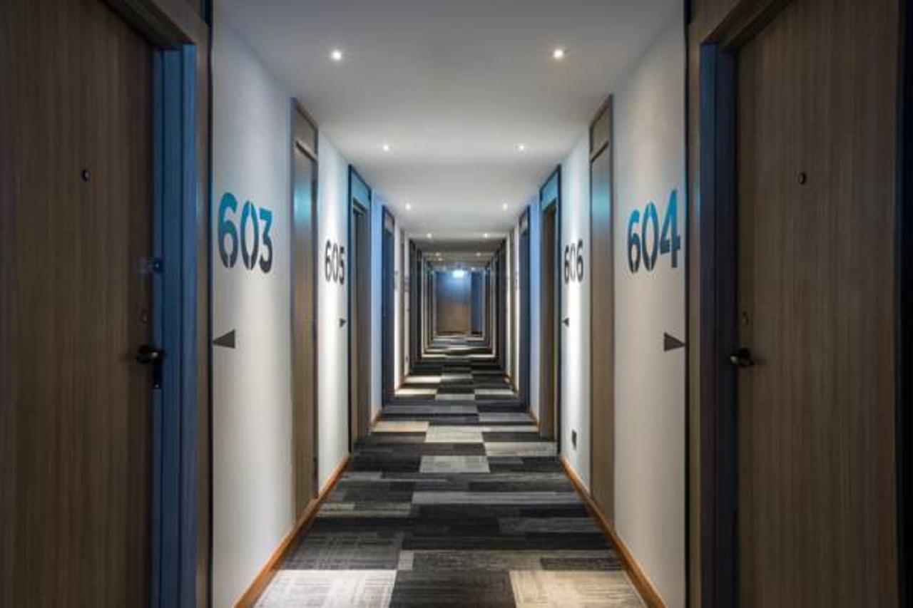 Hotel G Yangon Esterno foto